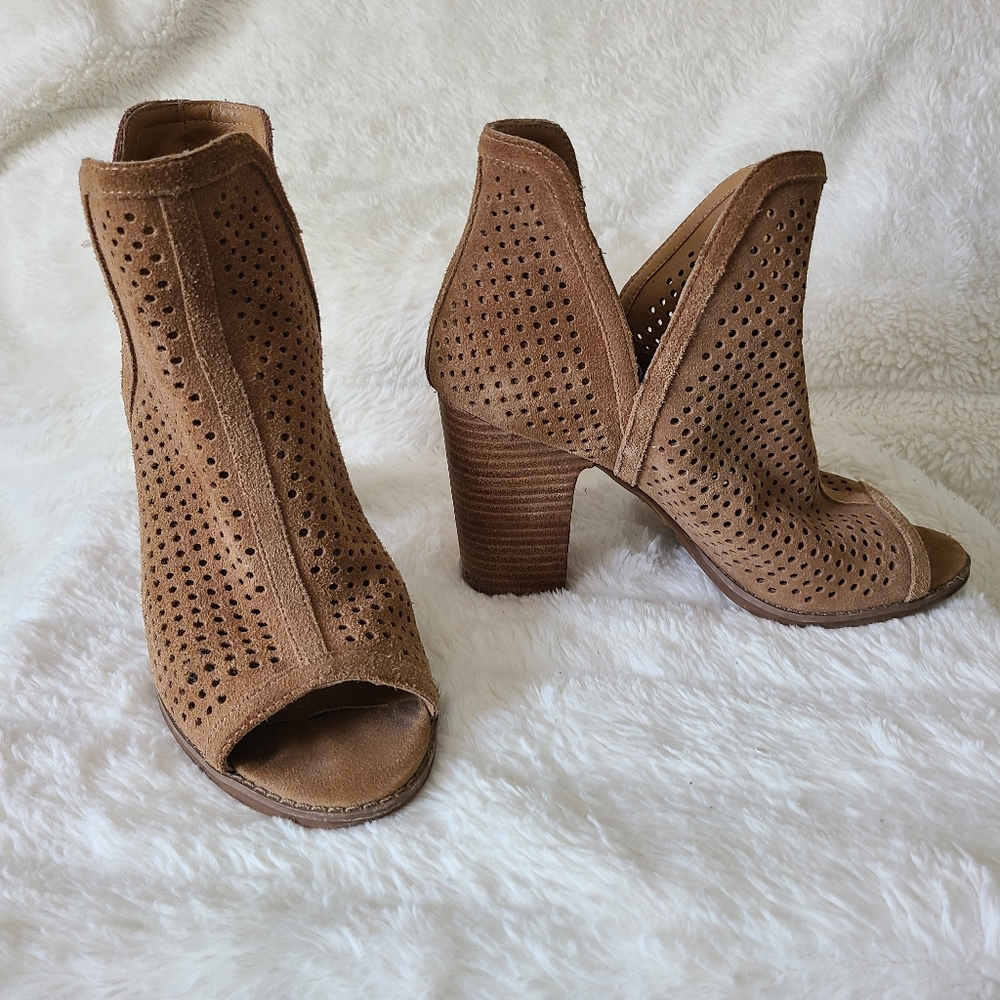Lucky Brand - Larise Tan  Peep Toe Suede Cutout Booties Size 8